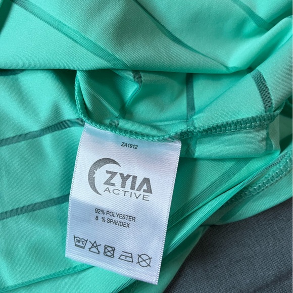 EUC Zyia Caribbean Blue Havana racerback Tank XL - Picture 6 of 8